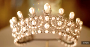 Louvre jewel heist sparks security scramble across French museums