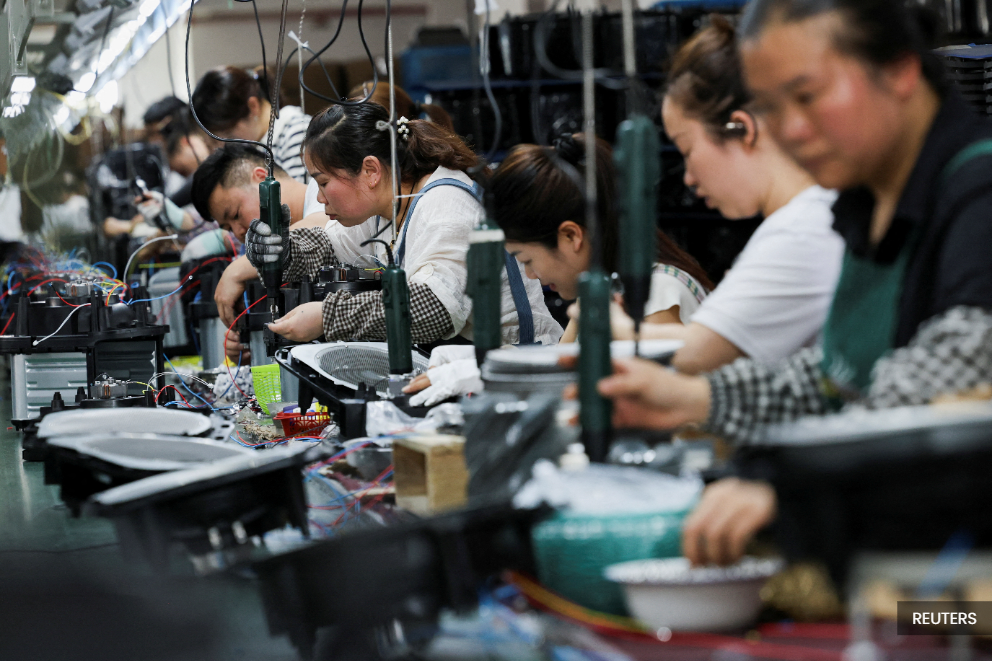 Tariff rollercoaster prompts Chinese exporters to 'give up' on US