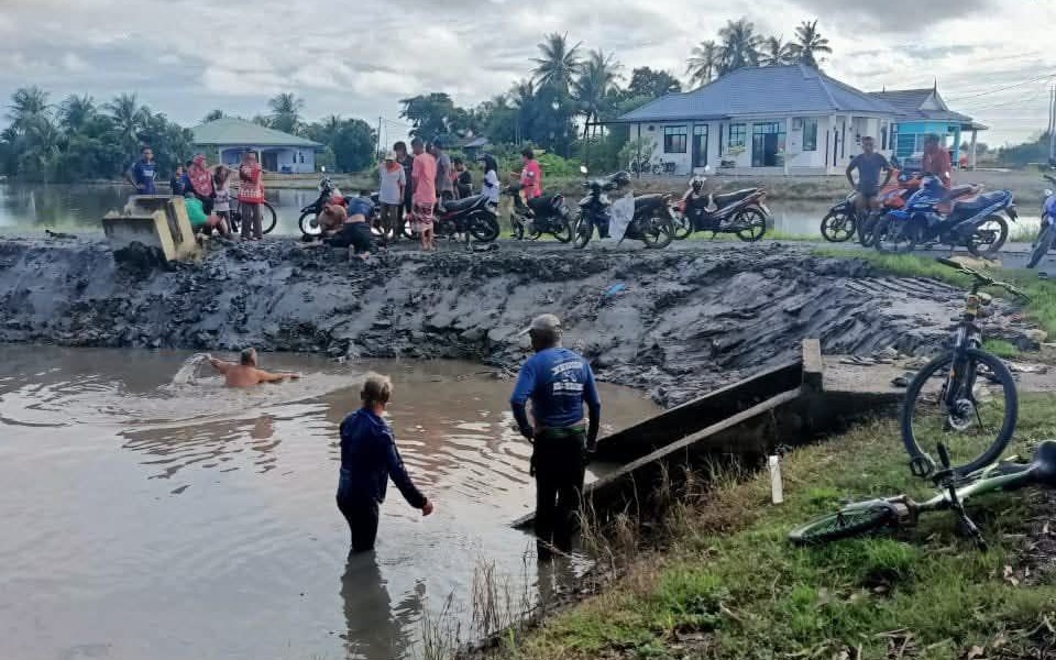 Mandi sungai berakhir tragedi, dua kanak-kanak lemas
