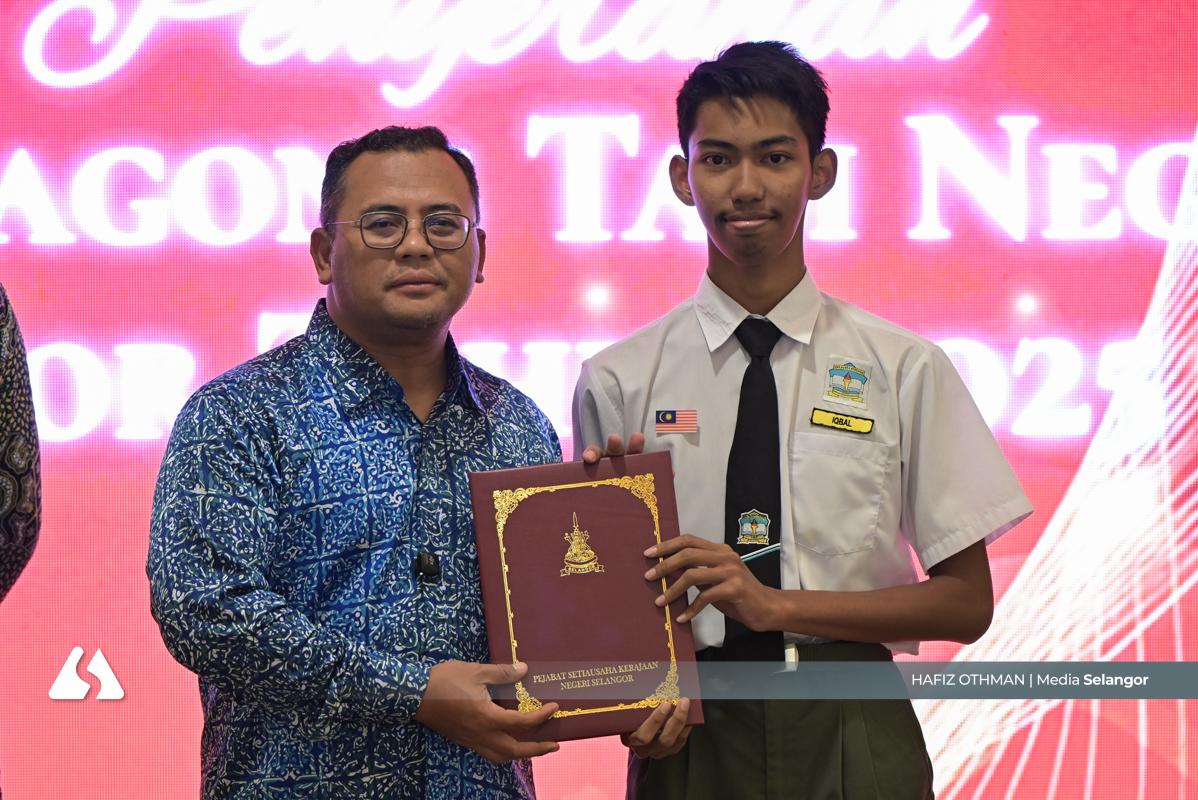 Selangor tekad perkasa pendidikan Orang Asli melalui biasiswa, bantuan sekolah