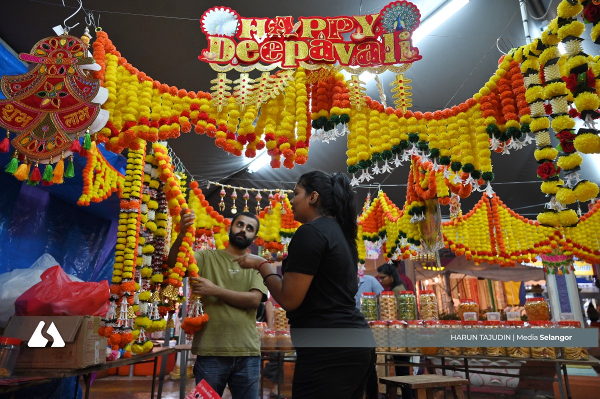 Warna-warni kemeriahan pesta cahaya Deepavali