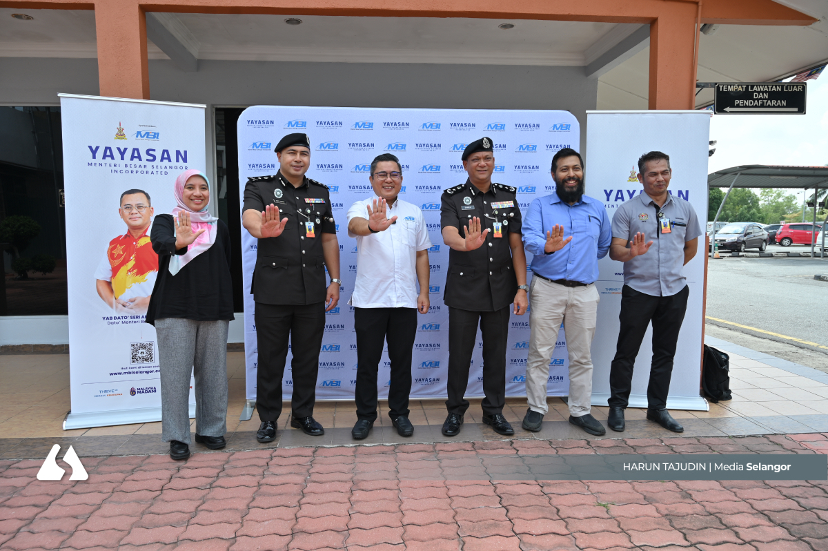 Yayasan MBI santuni penghuni Penjara Kajang, sumbang lampin pakai buang dewasa