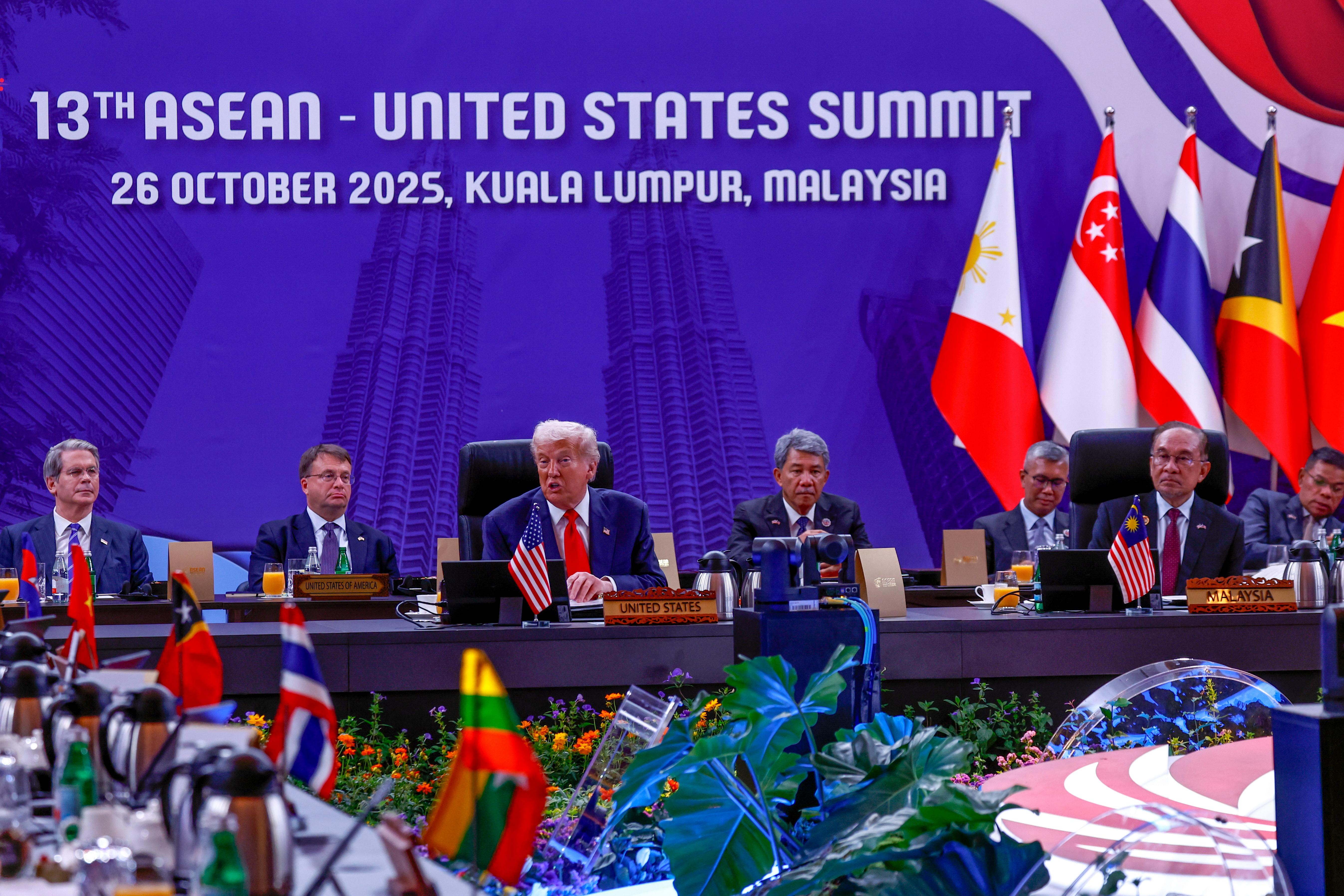 Trump puji kepimpinan Anwar, ulangi komitmen AS kepada Asean