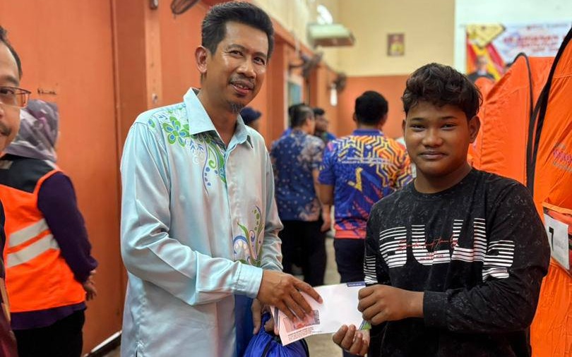 Yide bantu sekolah, surau dan individu terkesan ribut di Kuala Langat