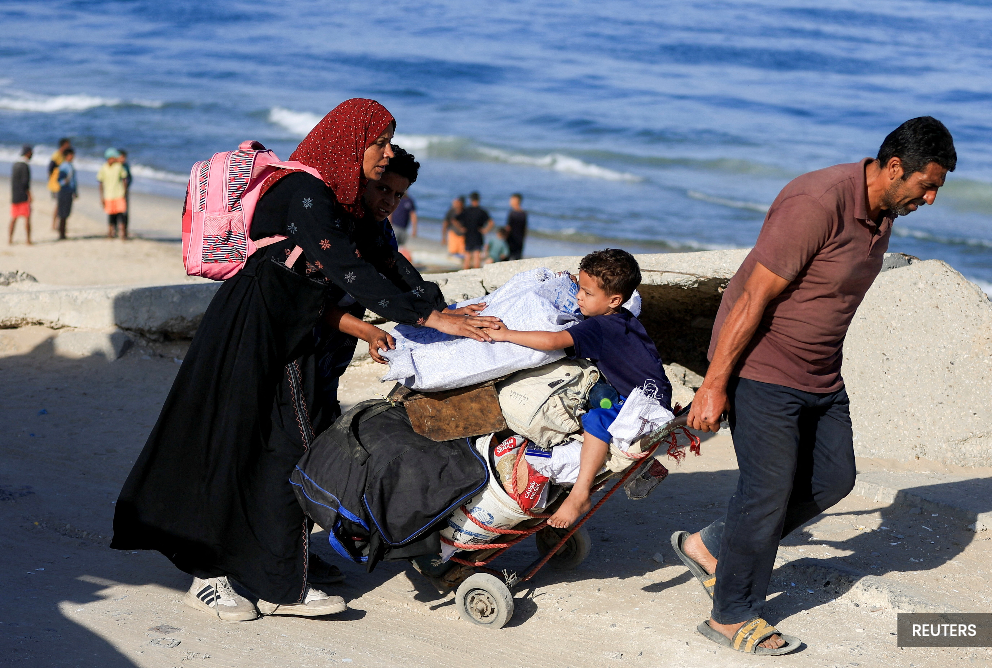 Gazans return home as ceasefire holds