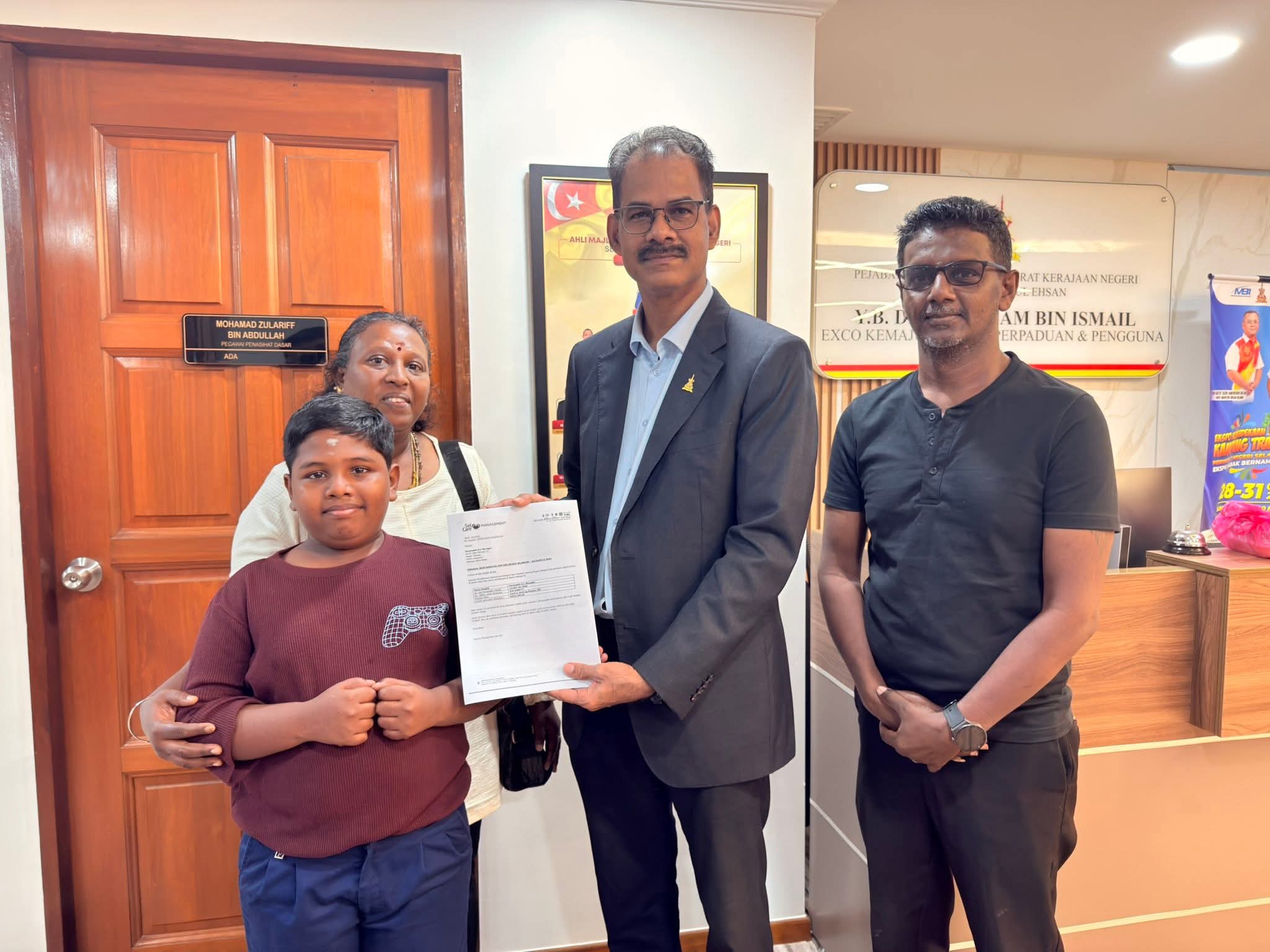 நான்காம் ஆண்டு மாணவன் ஹரனேஷ் இருதய சிகிச்சைக்கு சிலாங்கூர்  அரசு வெ.40,000 வெள்ளி நிதியுதவி