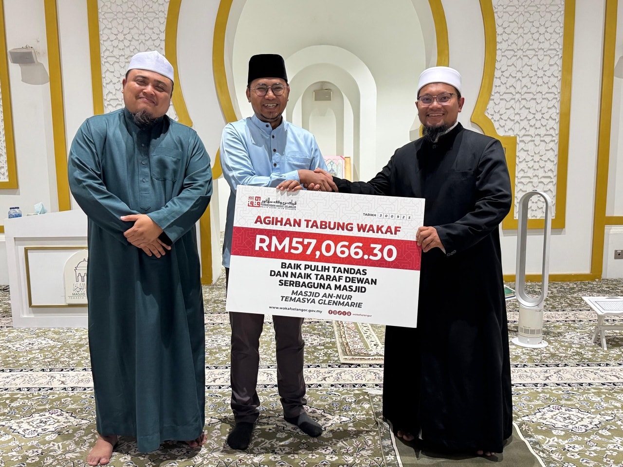 Wakaf Selangor salur lebih RM57,000 bantu naik taraf masjid di Glenmarie