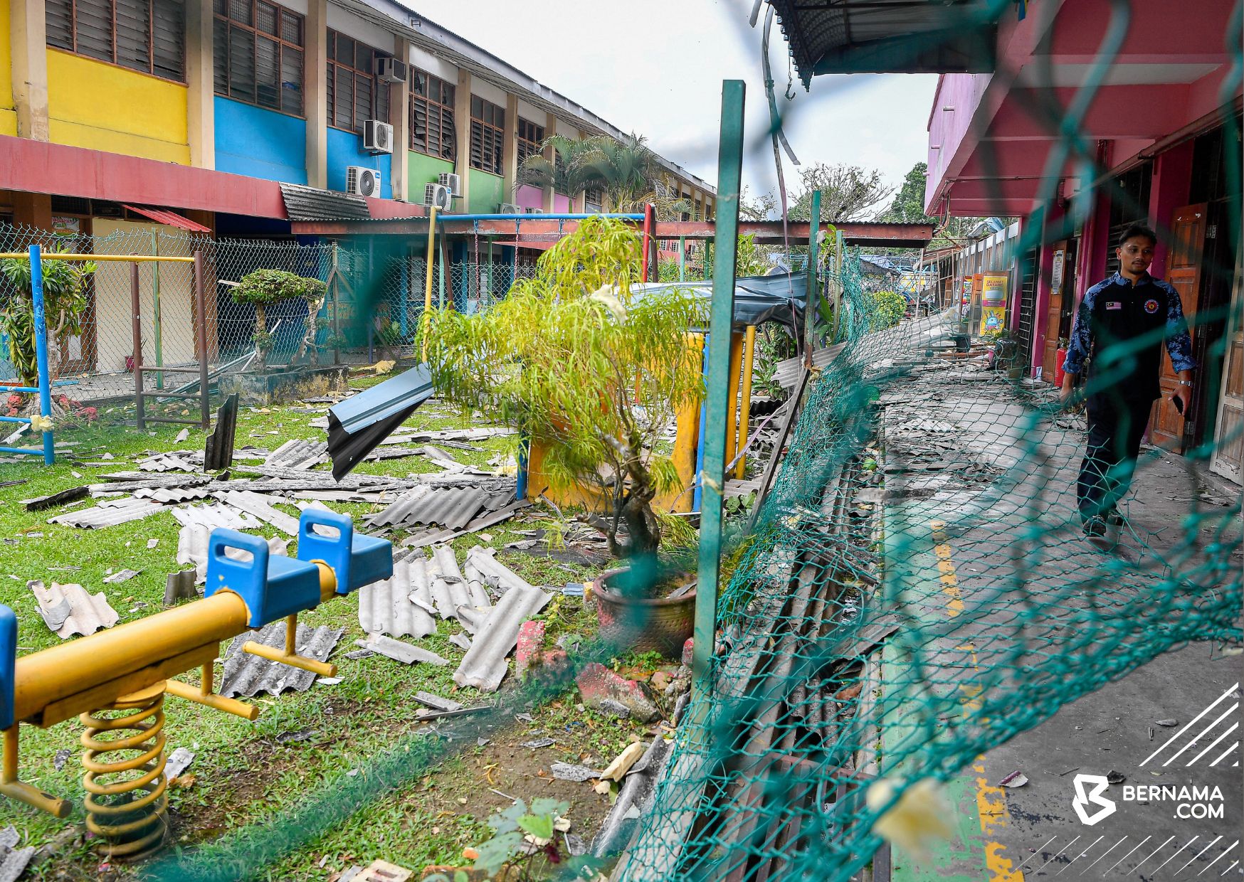 Ribut: Kos pembersihan enam bangunan rosak dianggar RM1.9 juta