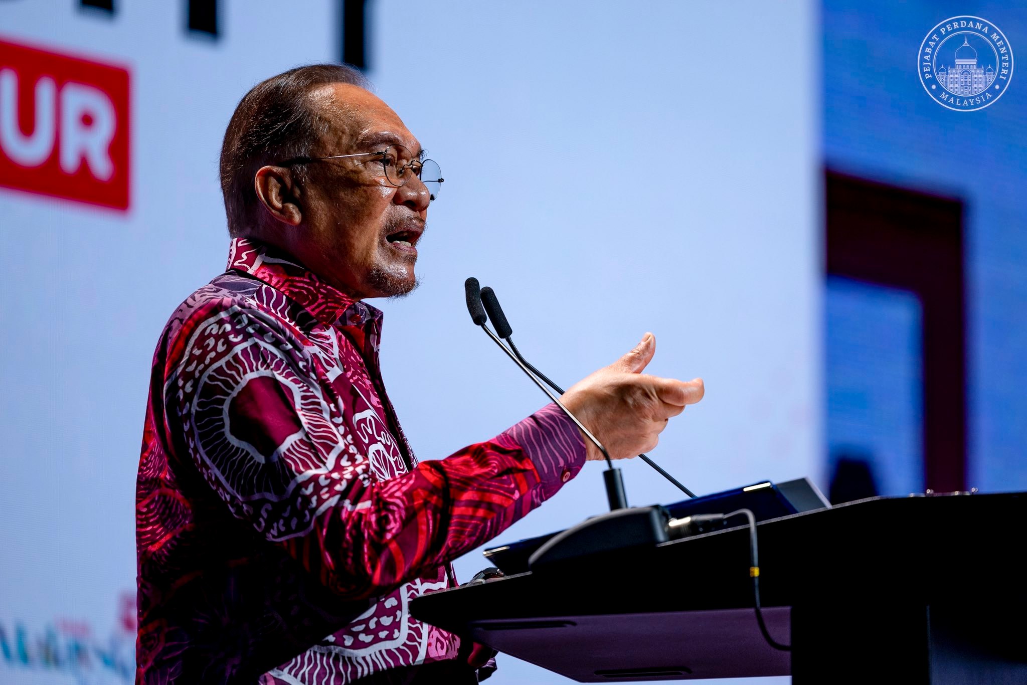 மலேசிய தலைவர்கள் மாநாட்டில் பல முக்கிய விடயங்கள் தொடர்பாகப் பிரதமர் விளக்கமளித்தார்