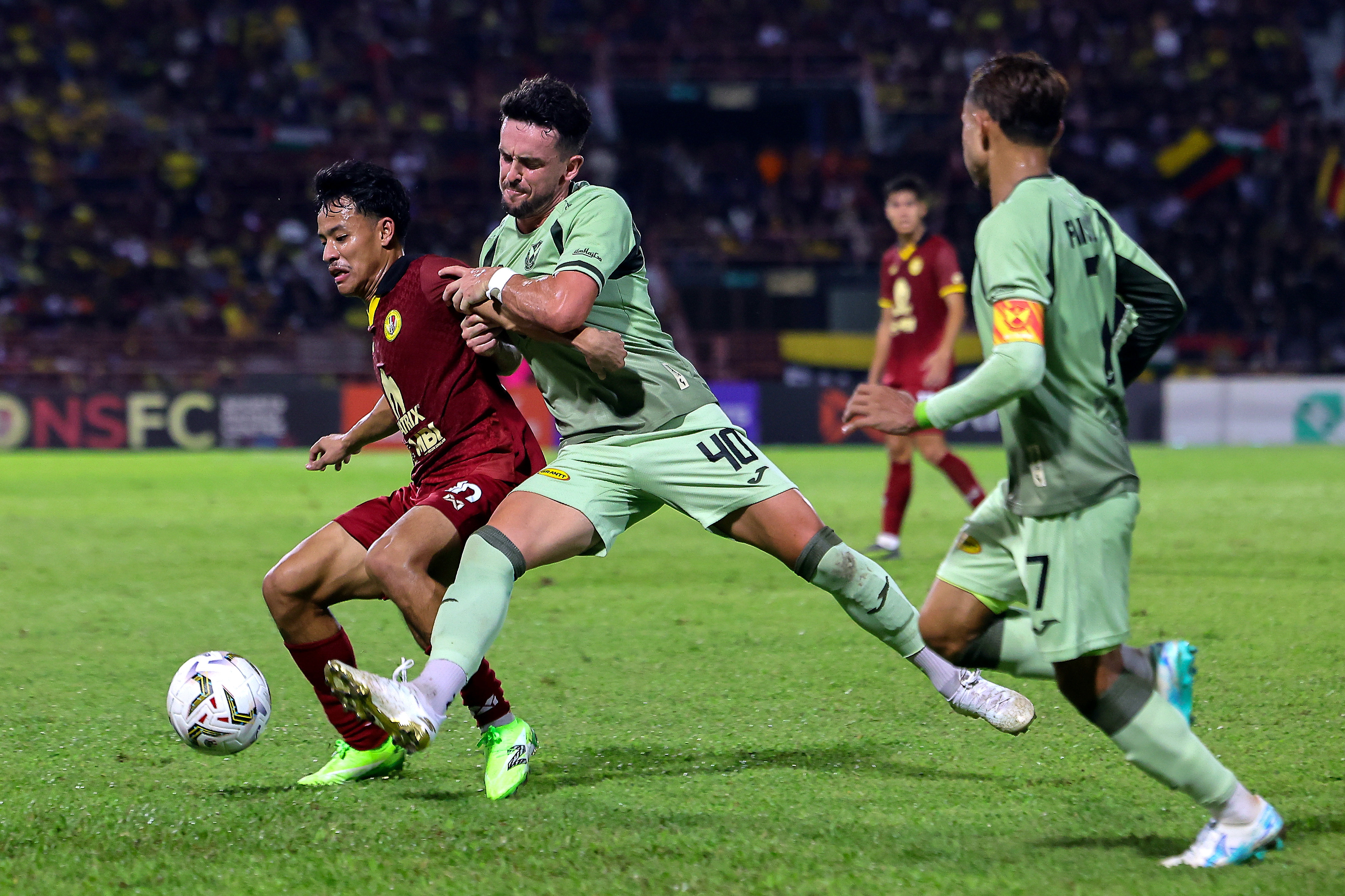 Selangor FC benam Negeri Sembilan 4-0, Faisal Halim jaring dua gol