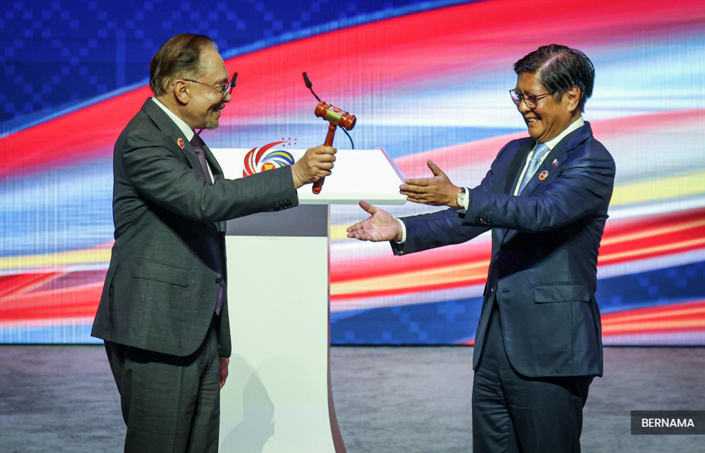 Anwar hails rakyat, says ‘you have shown the best of Malaysia’