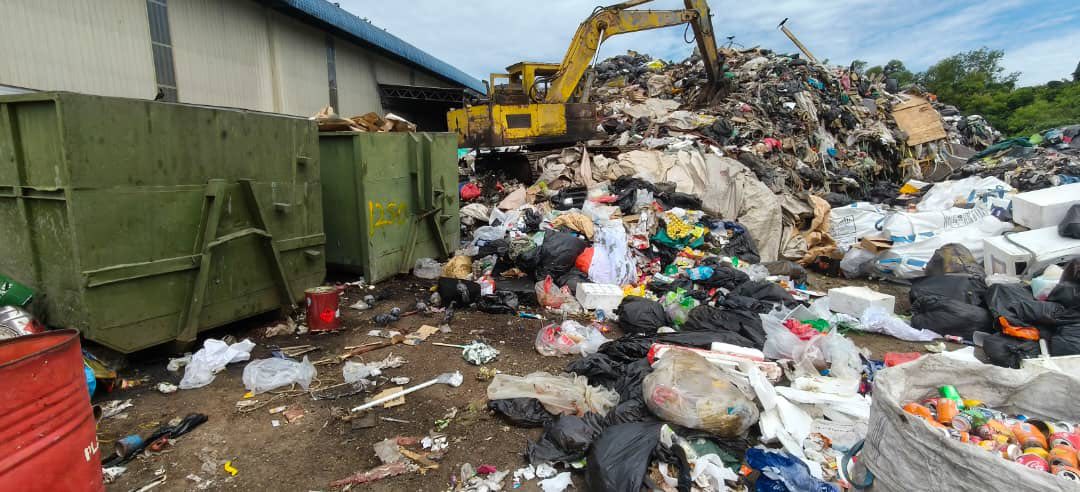 MBDK gempur premis kitar semula haram di Pulau Indah 