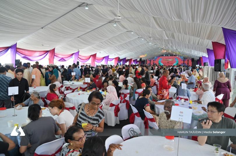 தீபாவளி கொண்டாட்டத்தில் ஒற்றுமையும் நீதியையும் வலியுறுத்தினார்- பிரதமர் 