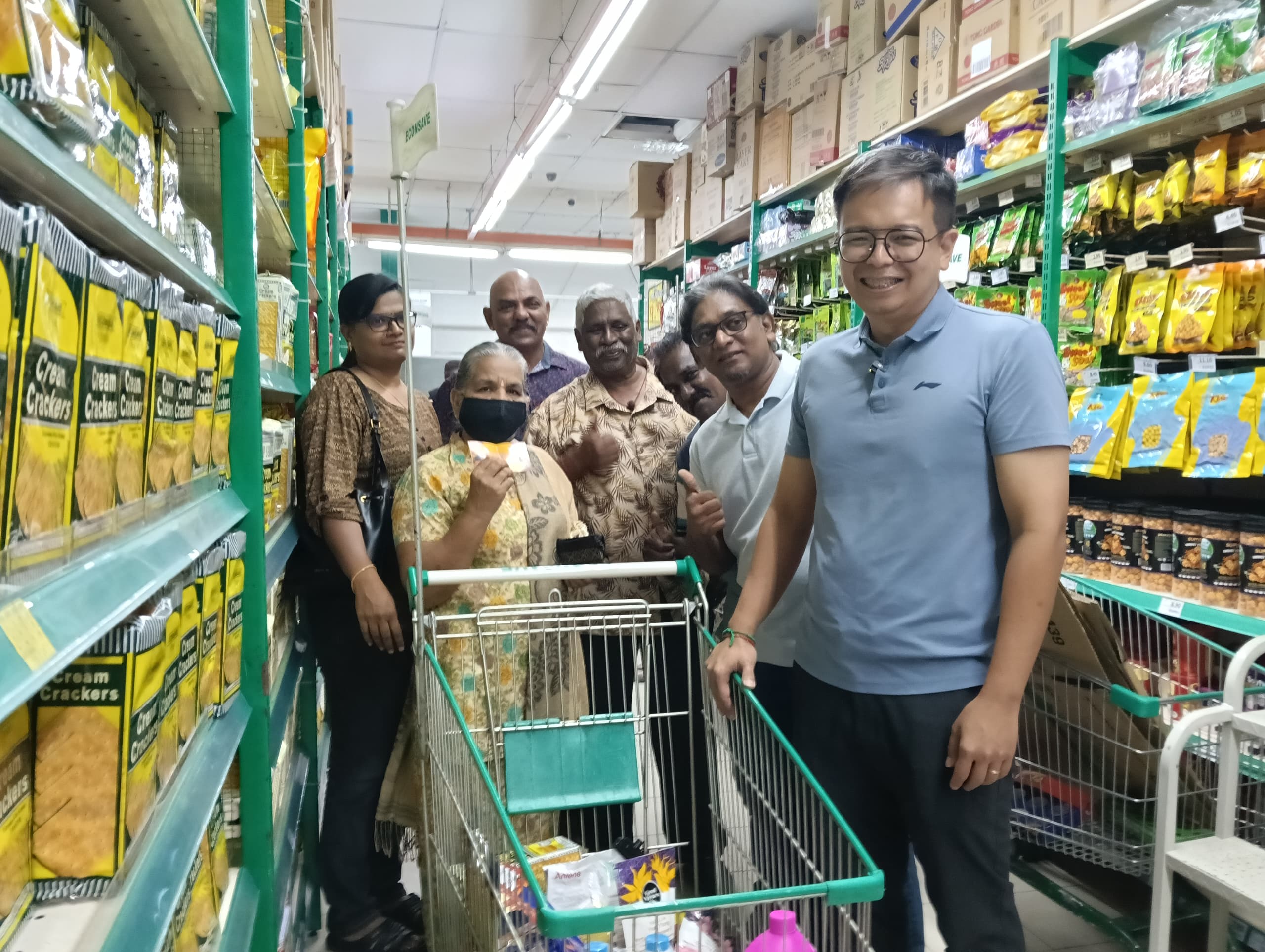 பலாக்கோங் தொகுதியில் தீபாவளி பற்றுச் சீட்டுகள் விநியோகம் 