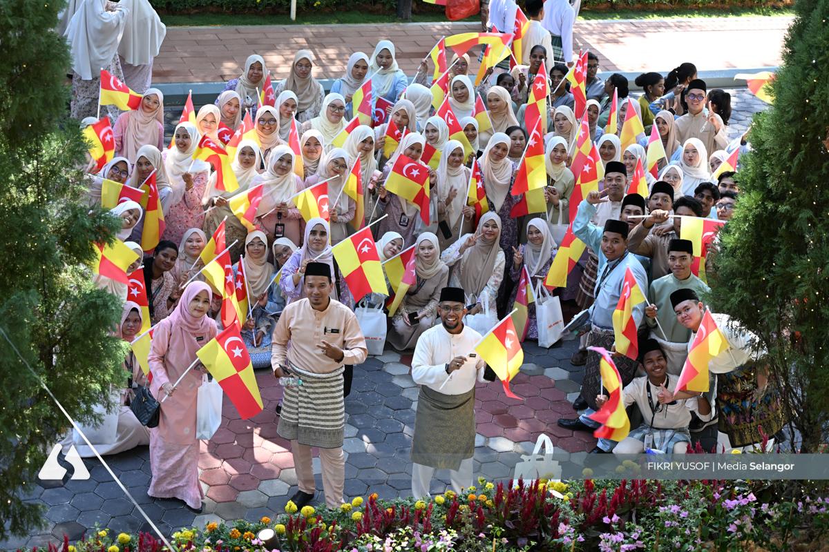 Istiadat pernikahan Raja Muda Selangor disambut penuh harmoni