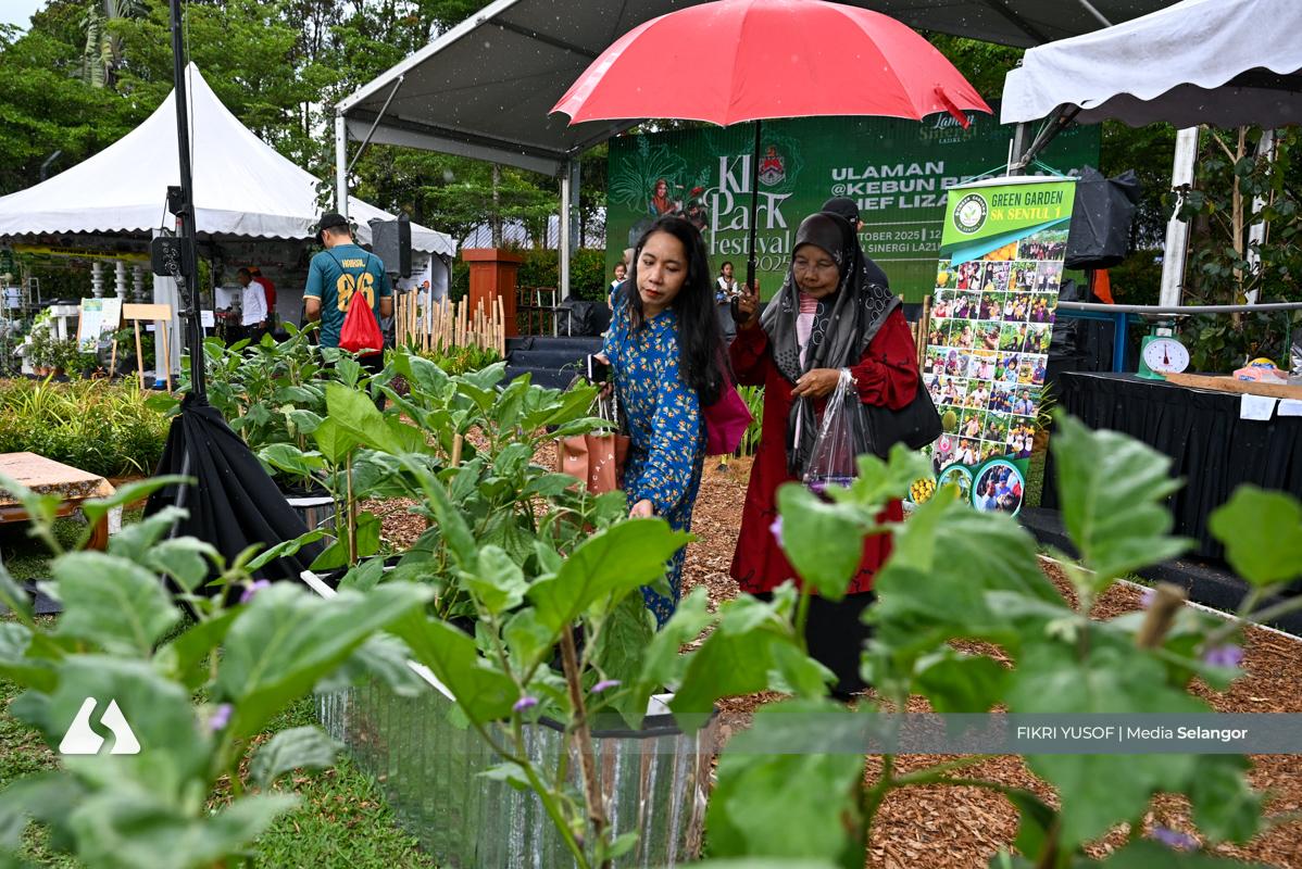 Blend of plant beauty, folklore as medium to educate younger generations