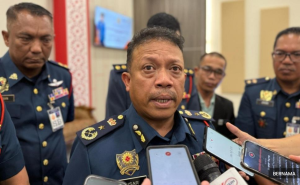 2中国游客美人鱼岛失联  消拯局展开搜寻行动