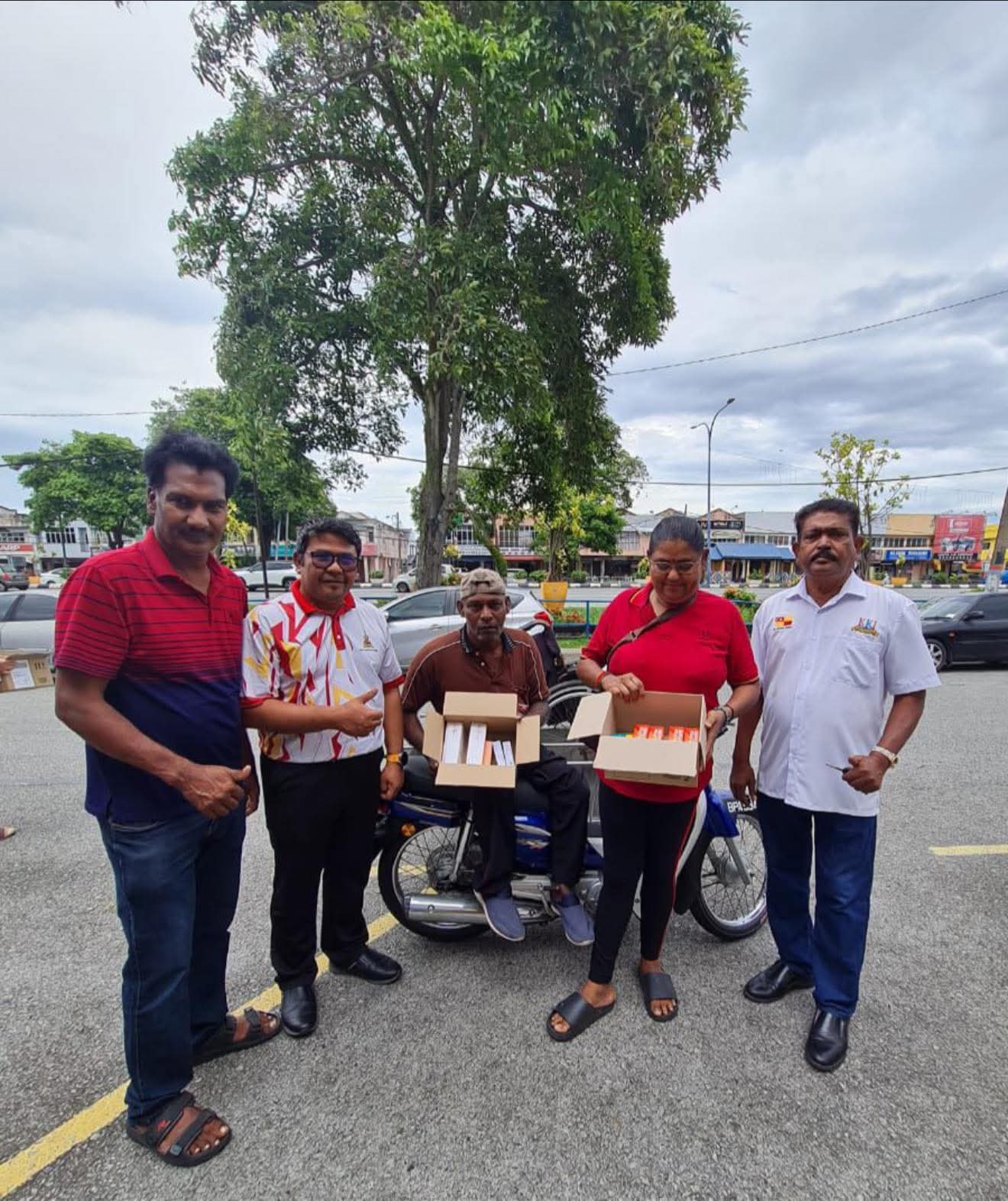 பந்திங் தொகுதி மக்களுக்கு சிஹாட் சிலாங்கூர் திட்டத்தின் கீழ் உதவி