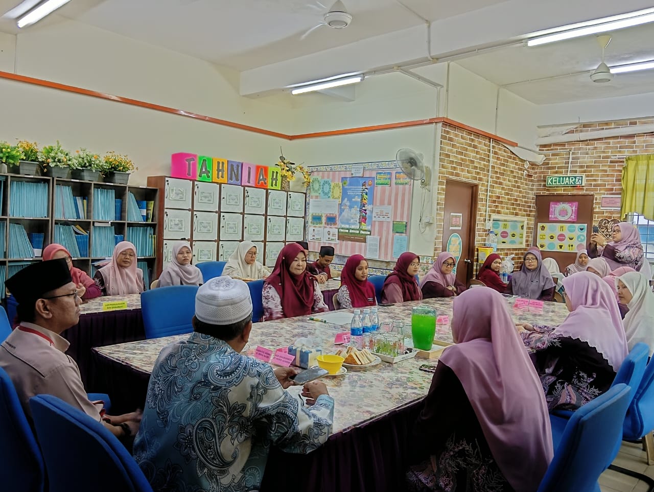 Wakaf Selangor salur RM95,000 wakaf fisabilillah bantu sekolah di Klang, Sepang