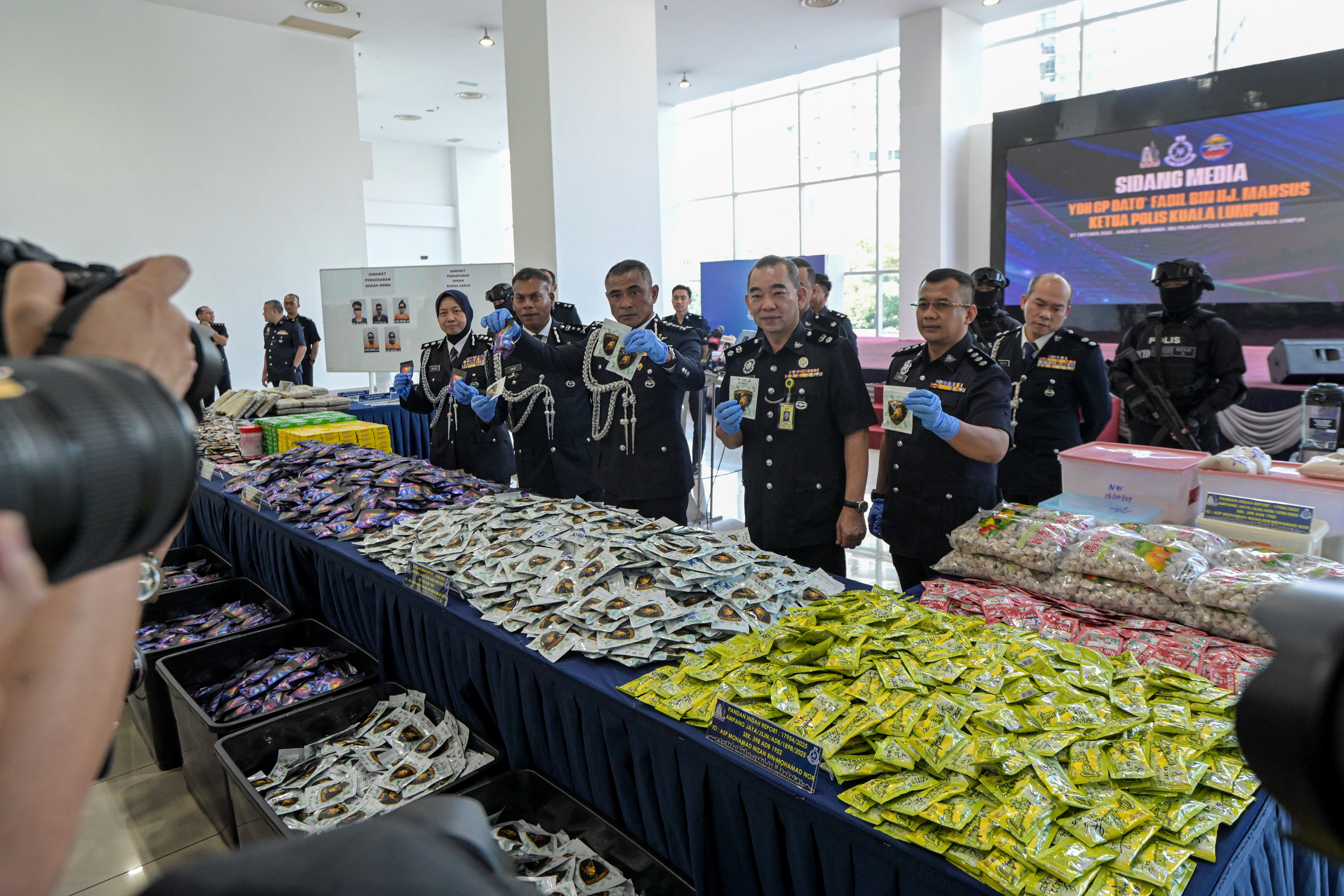 警方瓦解巴生谷2贩毒集团    充公市值380万毒品捕6人