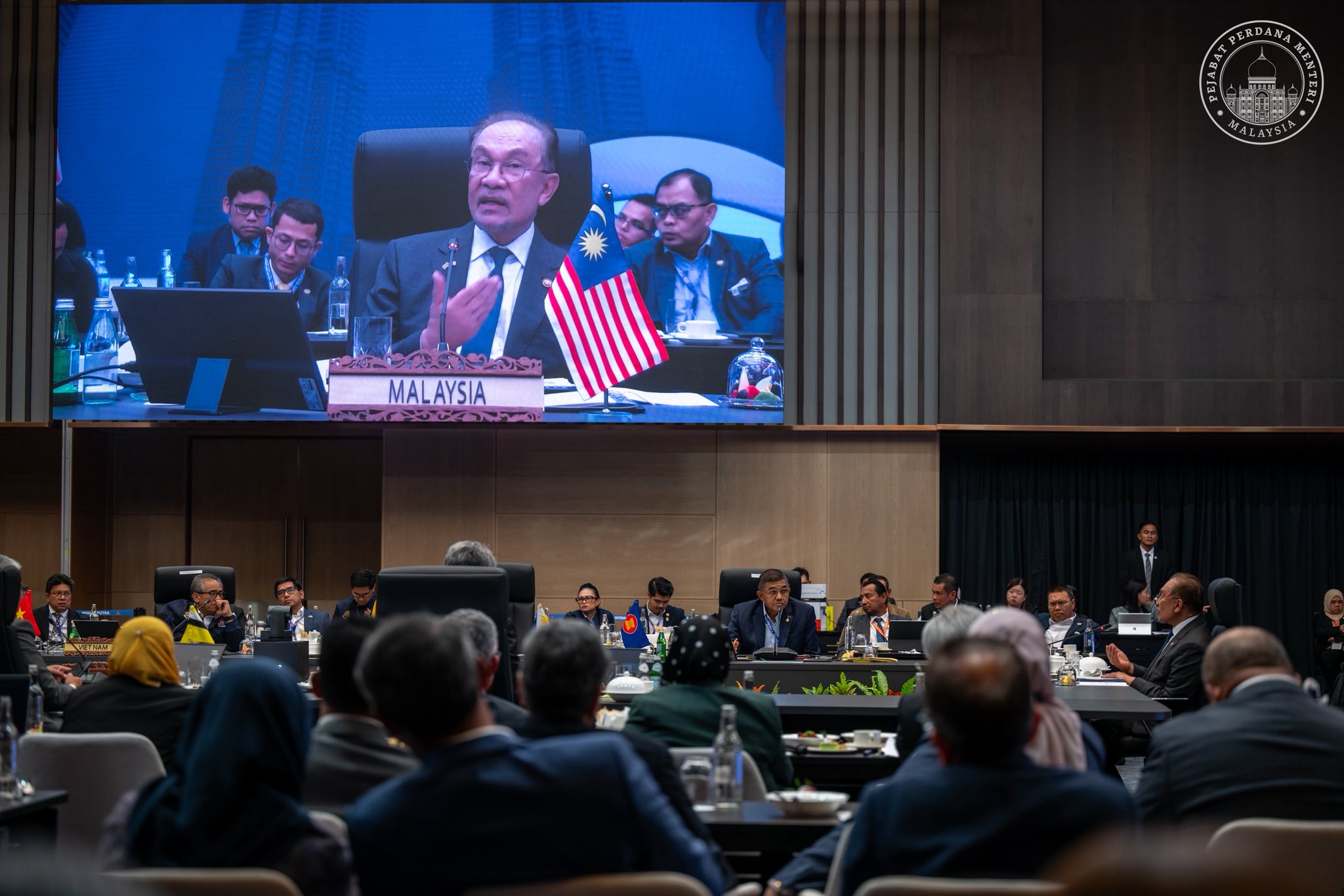 Malaysia tekad jayakan Sidang Kemuncak ASEAN dengan lancar dan bermakna - Anwar