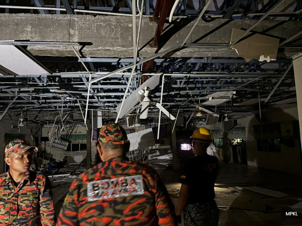 Yayasan MBI channels RM400,000 to aid Sijangkang schools, storm victims in Meru