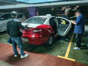 涉非法招揽乘客供黑车服务  本地男子落网助查