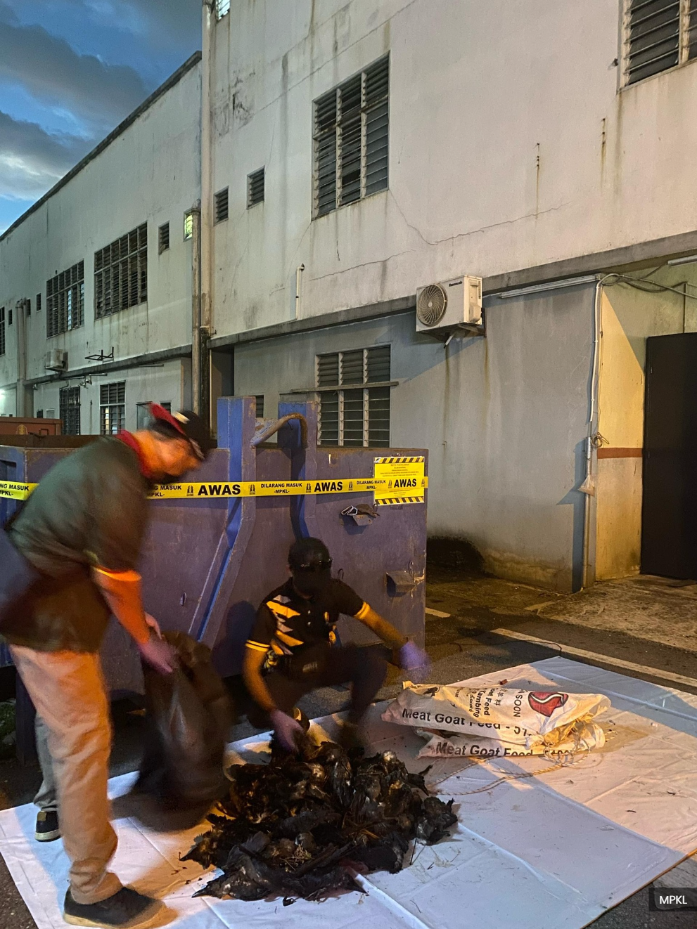 瓜冷市会与17枪手昨展开行动  成功射杀972只乌鸦