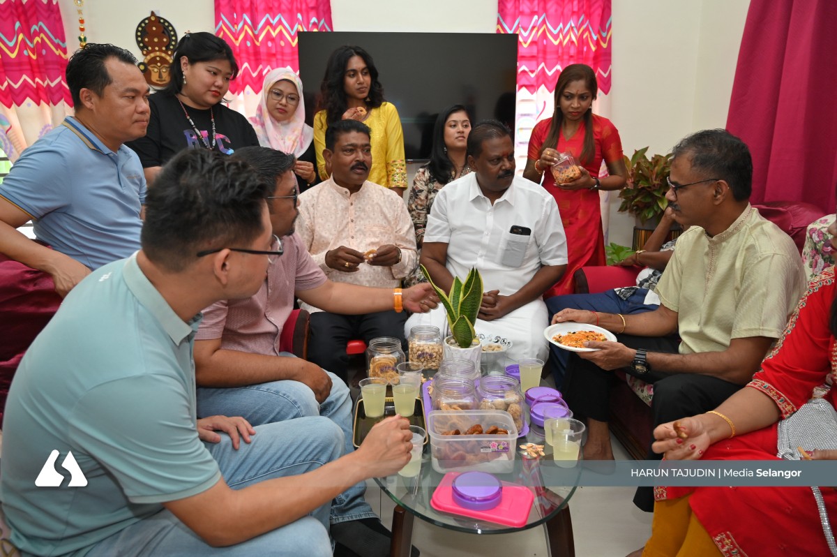 Ziarah Deepavali sambil tinjau kawasan, erat hubungan bersama masyarakat
