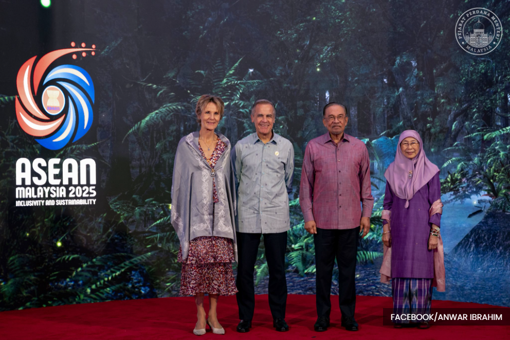 Anwar, Dr Wan Azizah host Asean leaders, spouses at gala dinner