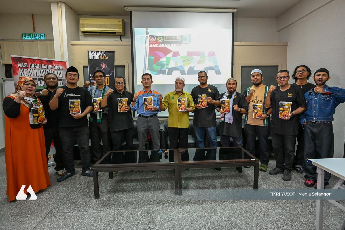 Eight containers of ready-to-eat meals set for delivery to Gaza this month