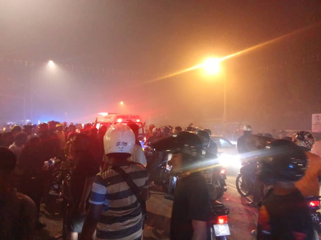 22 பேர் பட்டாசு வெடிப்பில் காயம்