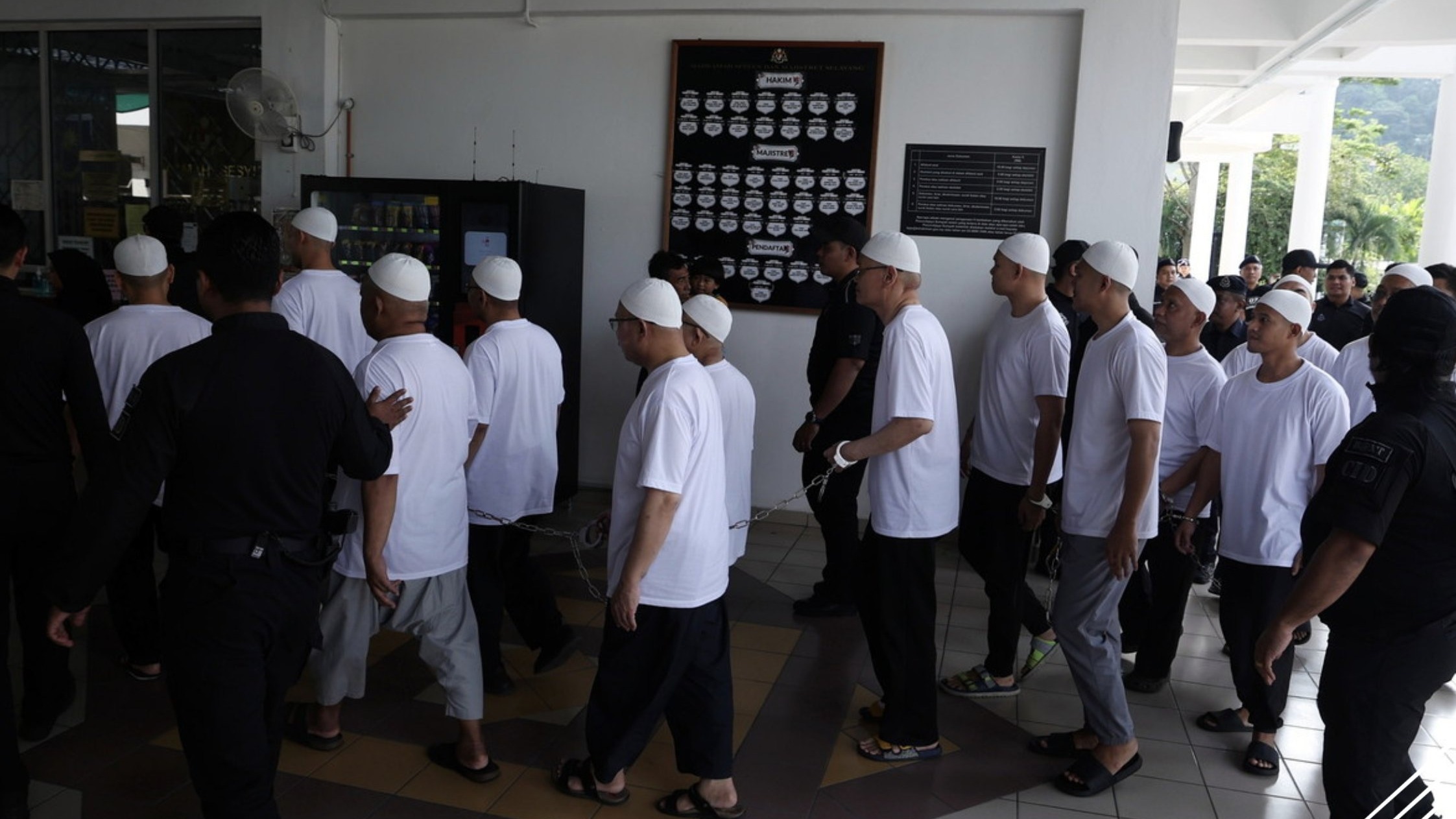 GISBH案:13男被告均入狱15个月 9女被告各罚4500令吉