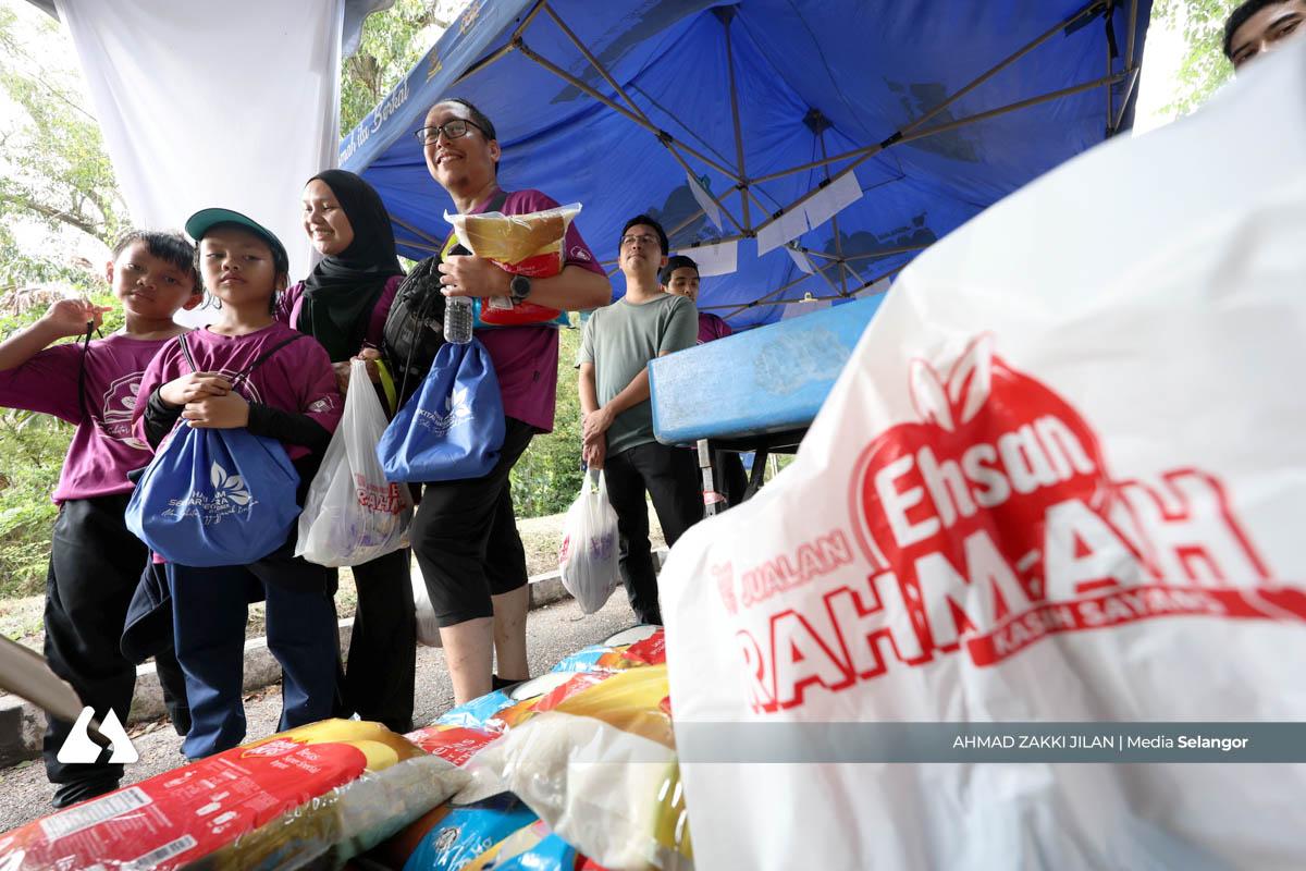 益山慈悯市集明8地点 促销各类食材日用品