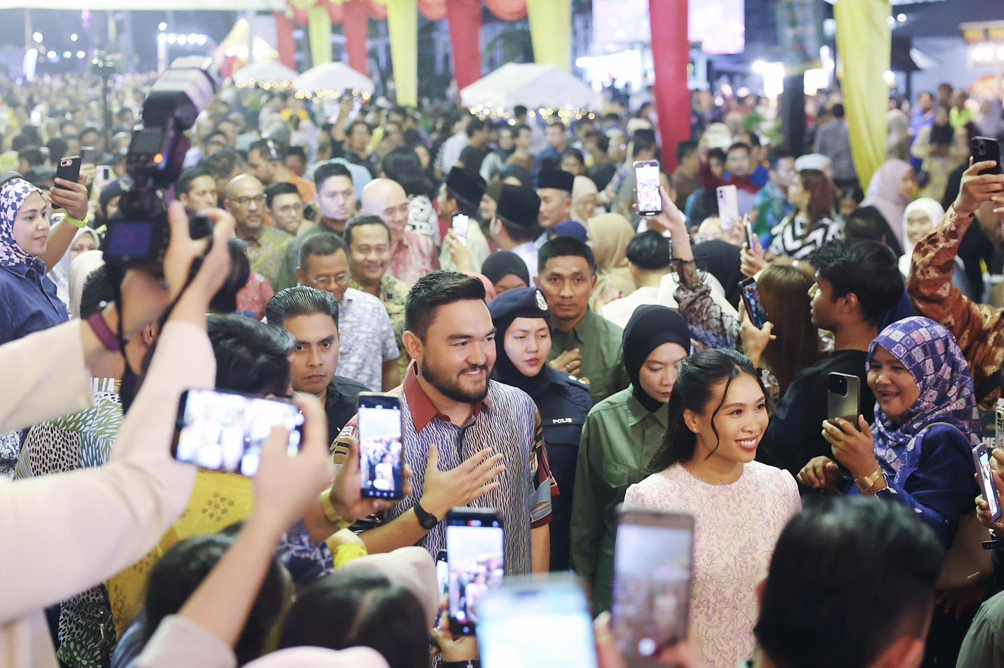 Majlis Santunan Kasih Pengantin Diraja erat hubungan istana dan rakyat