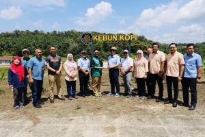 PeTA perkasa sektor agro moden, Izham teruja lihat projek tani impak tinggi di Hulu Selangor