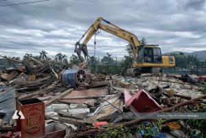 Lebih 20 tahun ceroboh tanah kerajaan, 40 kilang haram di Sungai Buloh diroboh