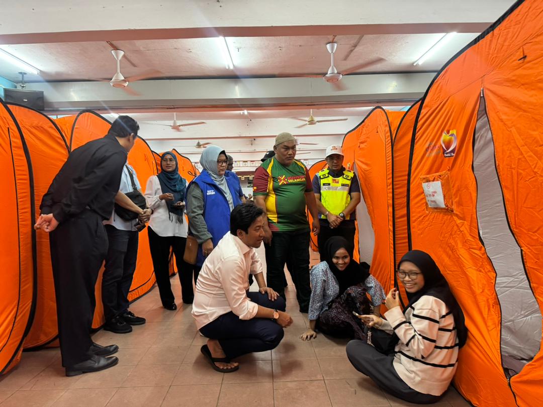 Banjir: EXCO turun padang santuni 66 keluarga di PPS Seksyen 16