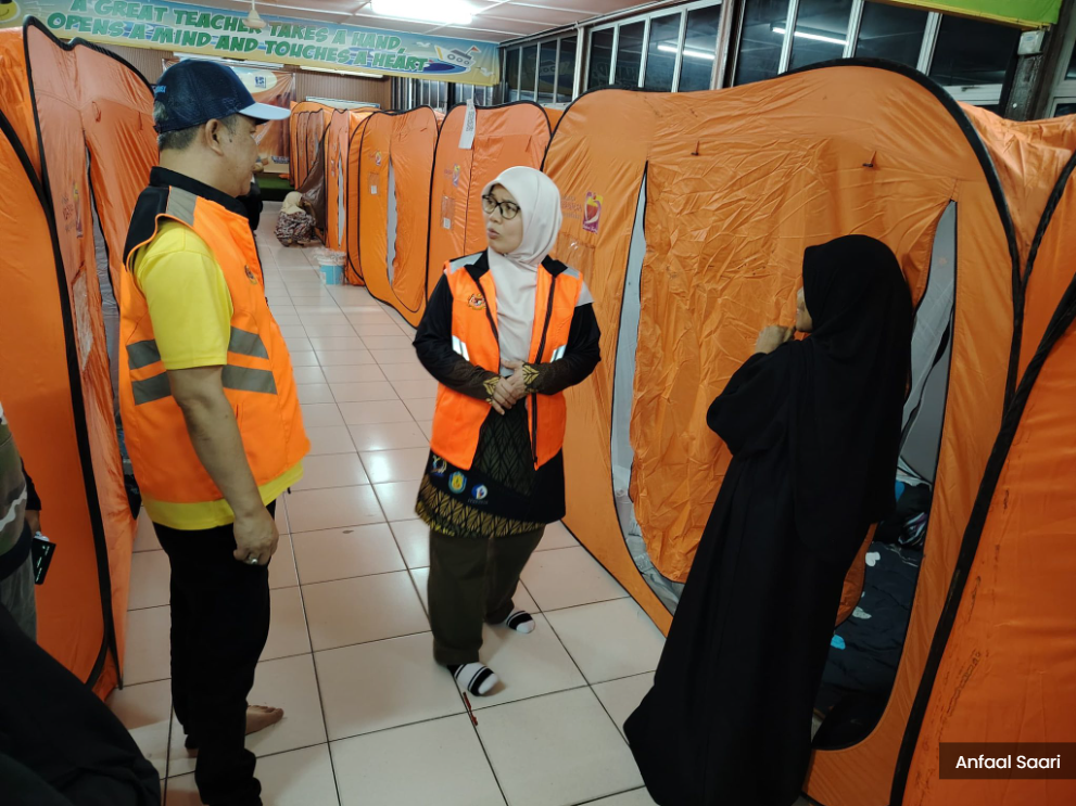 谢安宝巡视灾区 确保救援工作到位