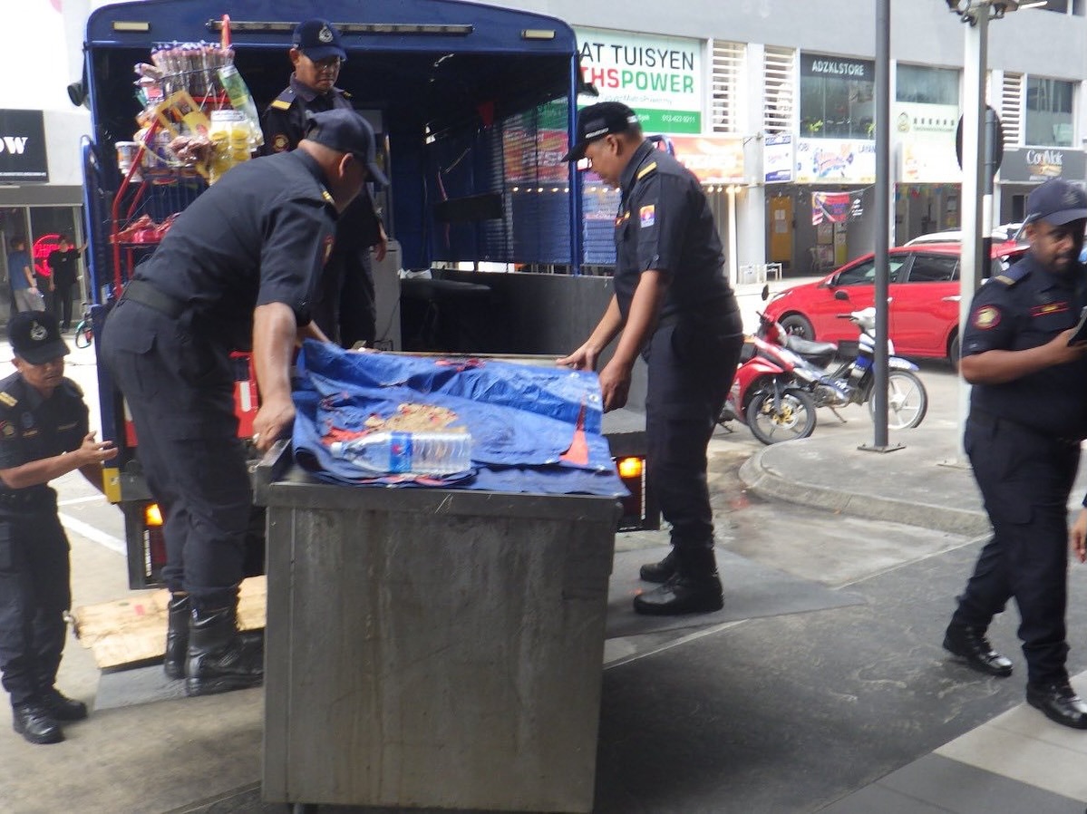 取缔Southville City商区 雪邦市会发8警告信予商家