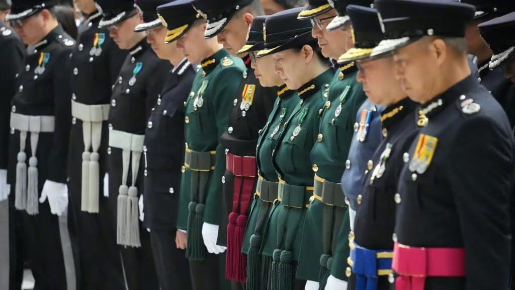 香港今日起降半旗三日   李家超与众官员默哀
