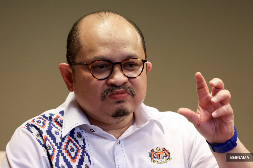 Shamsul Iskandar gives statement to MACC