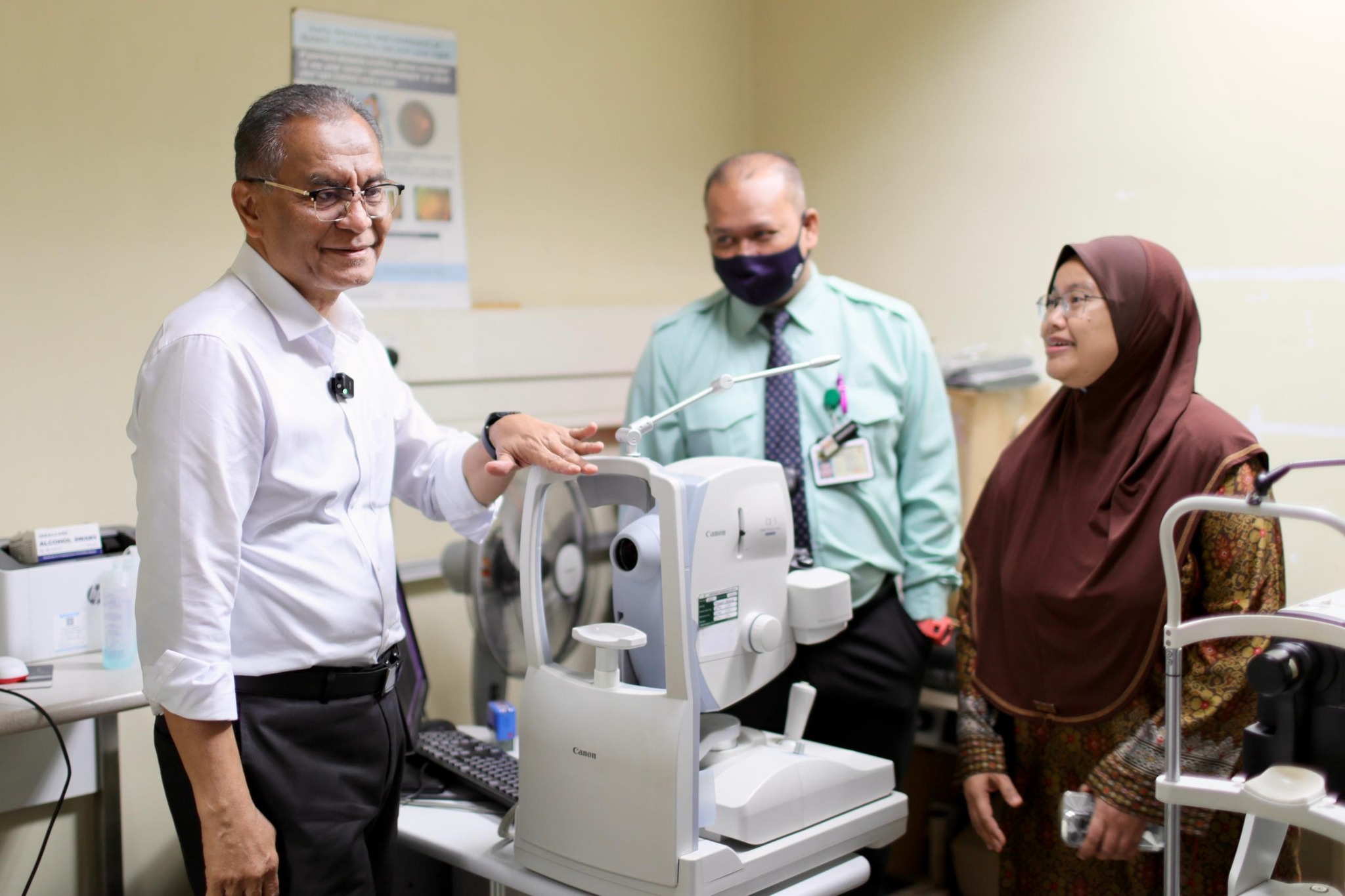 HTAR Klang terima dua mesin  oftalmologi baharu, Zon Merah kembali beroperasi