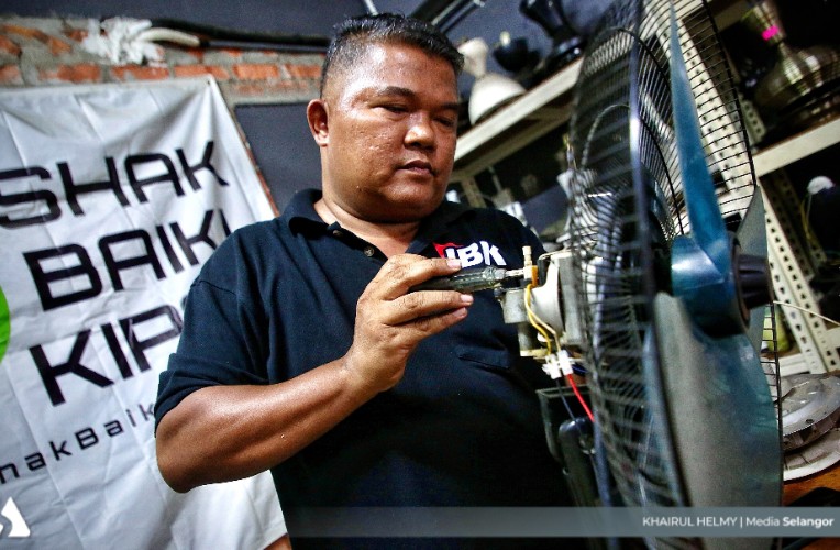 从割草工到月入数万企业家  U-PLATS 改变命运