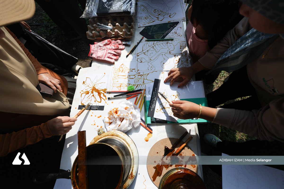 Canting batik di taman rekreasi paya bakau pupuk minat seni, hargai alam sekitar