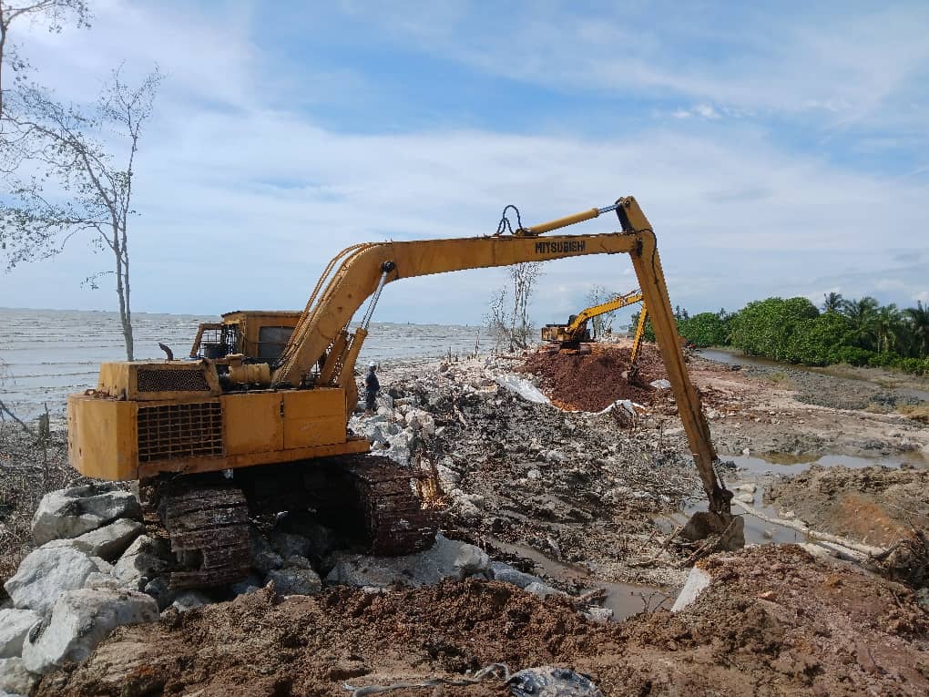 Ban pecah di Sekinchan, 35 keluarga terjejas, baik pulih dilaksana segera