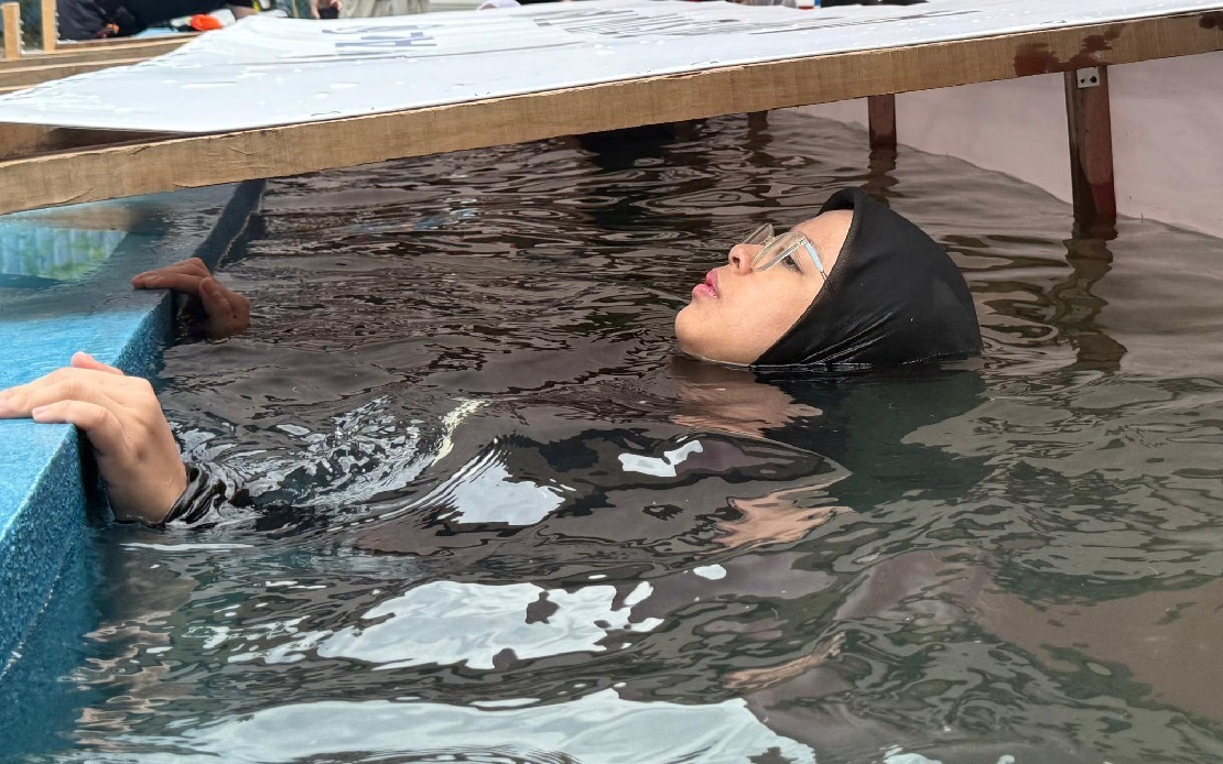 【隐形危机系列3/3】屋顶逃生到水中脱险   参与者社媒分享自救