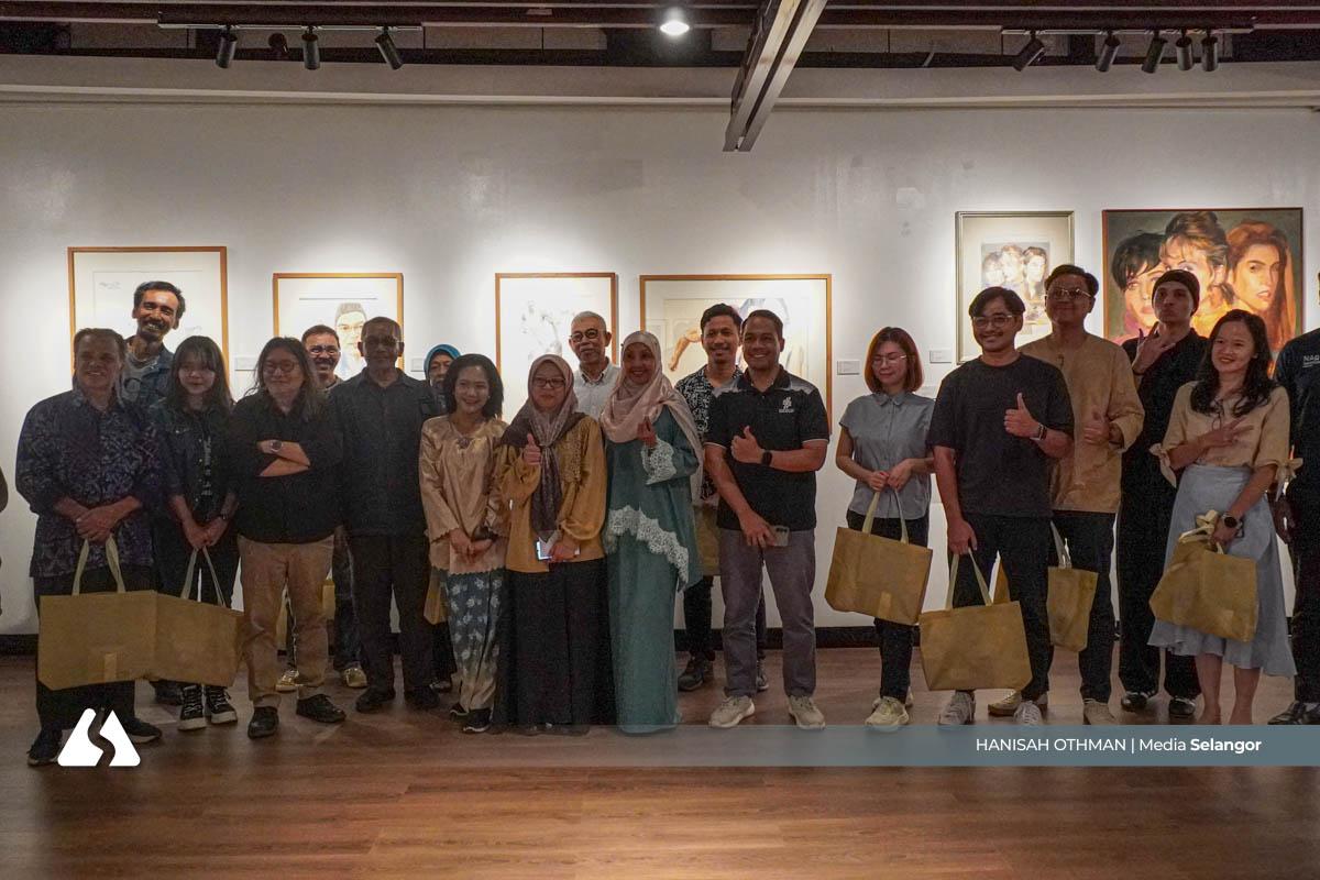 Pameran Seni Amal Harapan gerak tabung bantu ibu tunggal, wanita susah