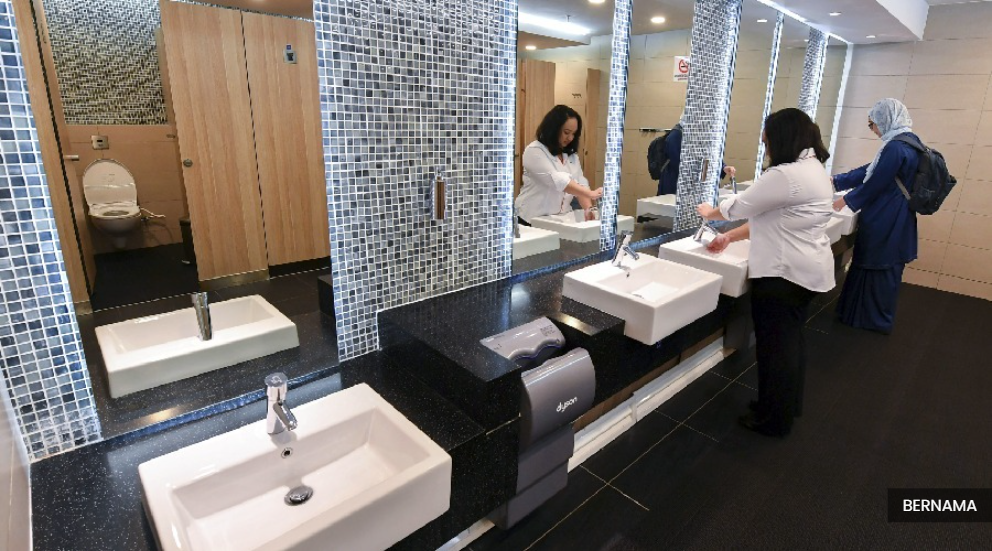 Only premises with clean toilets get business licences from PBT — Nga