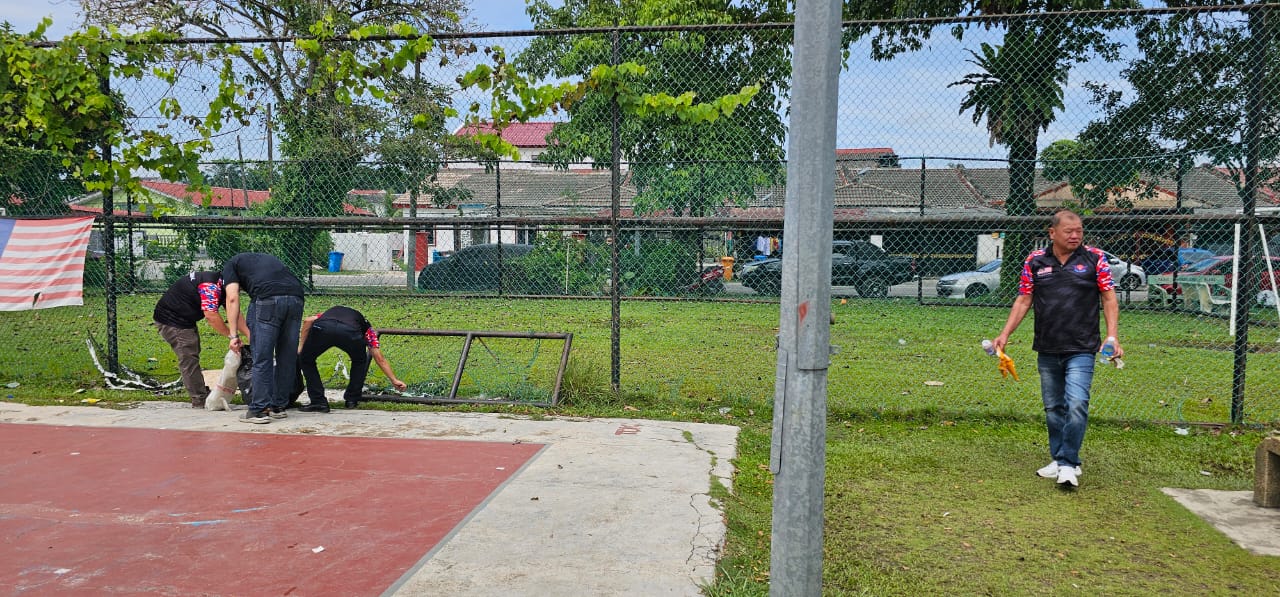 雪州火箭行动队抵哥打哥文宁救灾  清理灾后垃圾恢复公共卫生